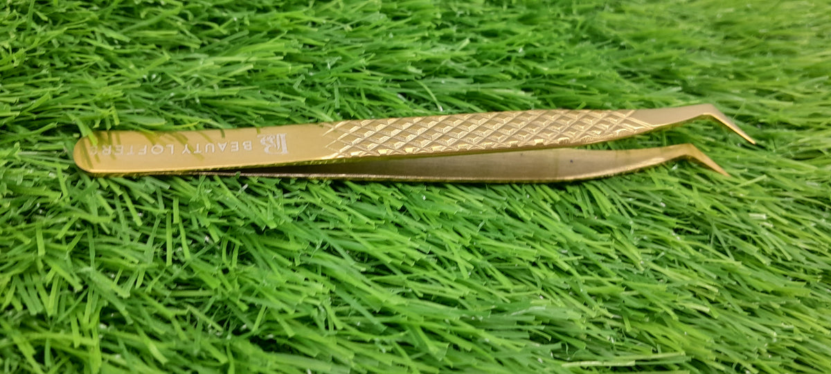 Beauty Lofters 90° Gold Volume Boot Tweezer – angled full length view